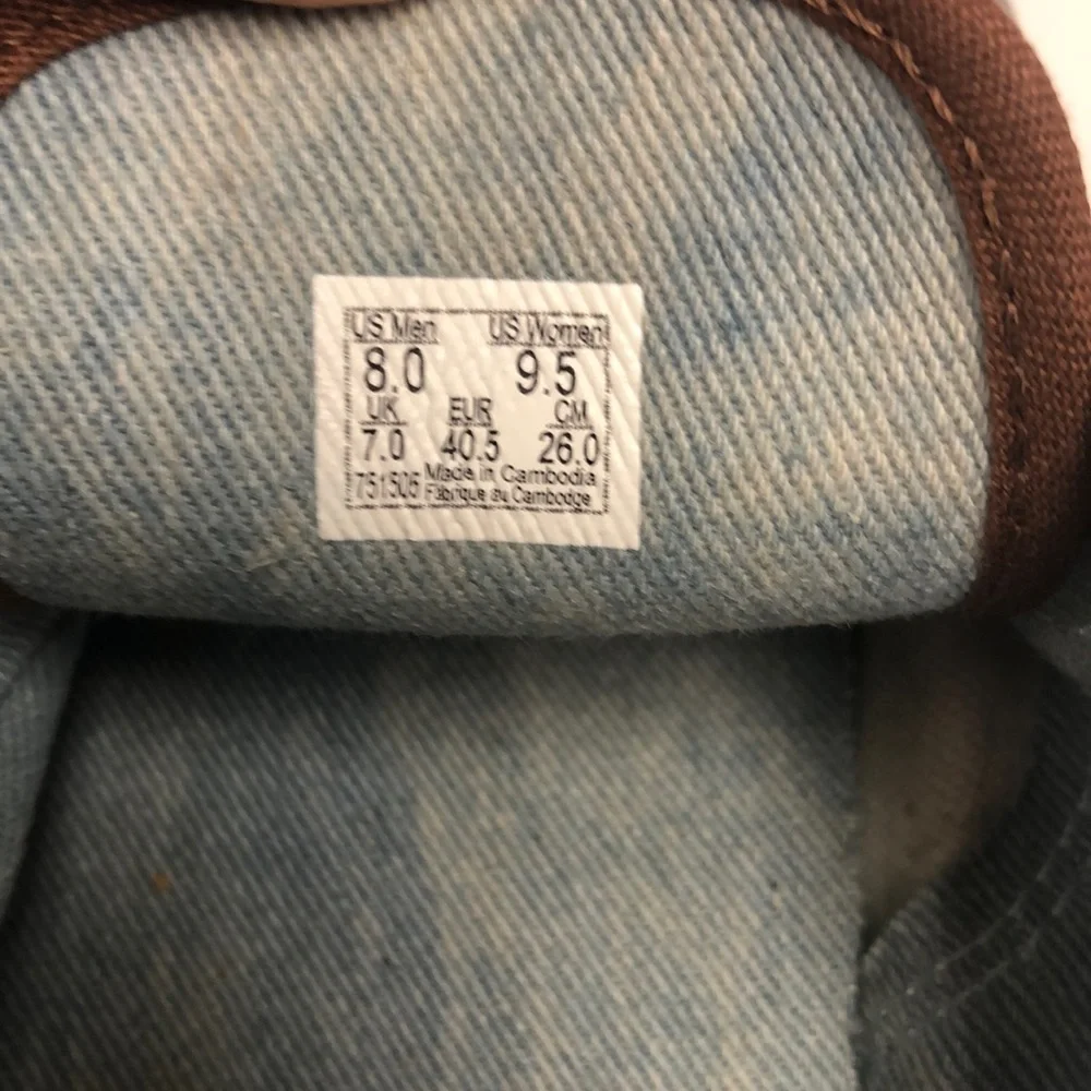 Vans in gray with brown trim